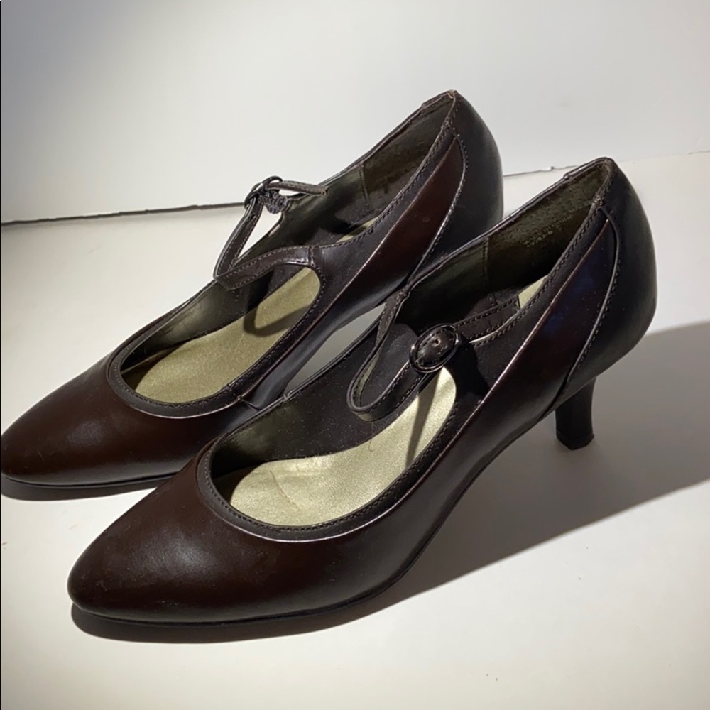 Easy 5th Brown Dress Strap Heel